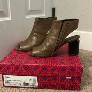 Women’s Tory Burch Cut Out Bootie - Used Size 7
